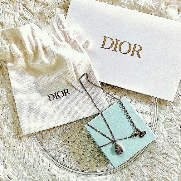 Dior Jewelry - 🛍Christian Dior Necklace💛